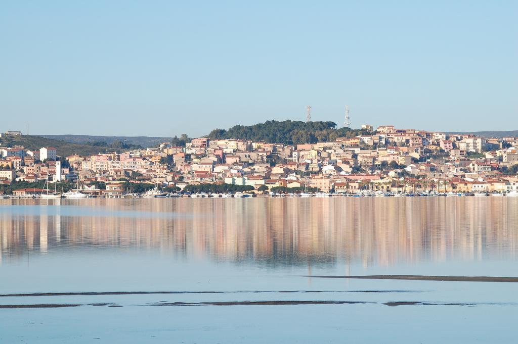 Domo La Vela - Affittacamere - Living SantʼAntìoco מראה חיצוני תמונה