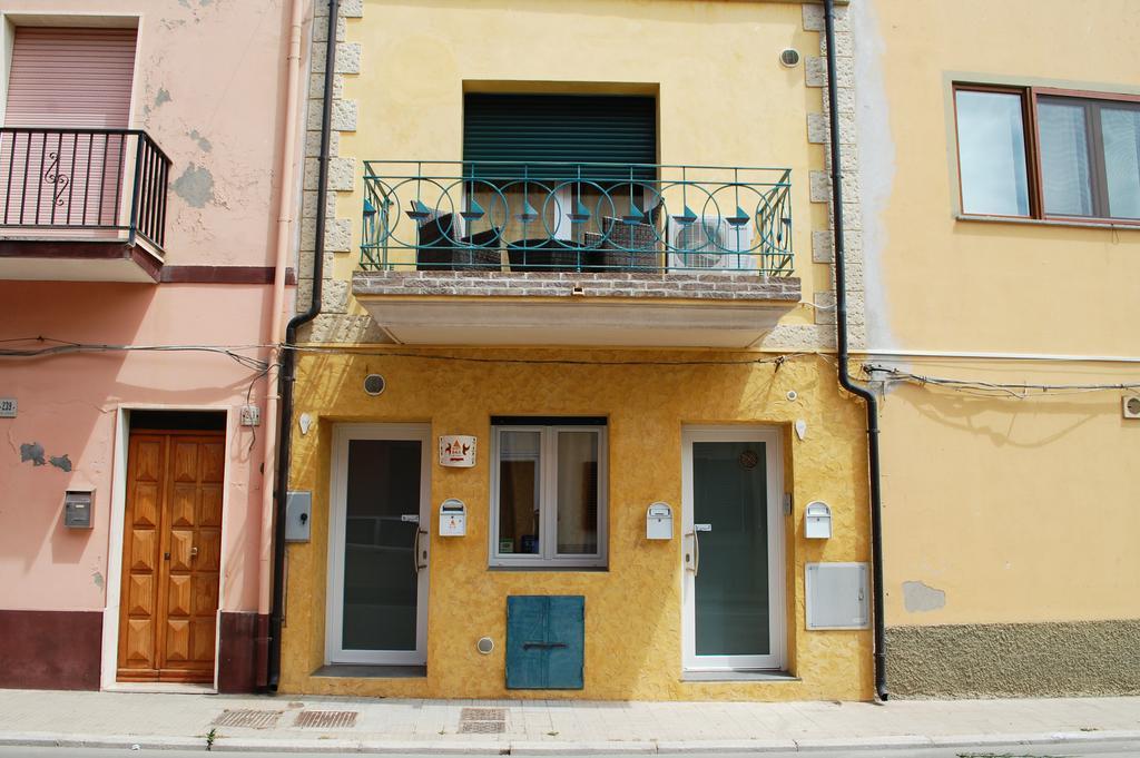 Domo La Vela - Affittacamere - Living SantʼAntìoco מראה חיצוני תמונה